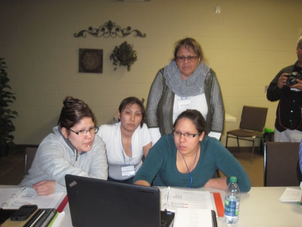 Seasi and Jessica learning with Kissandra and Medora